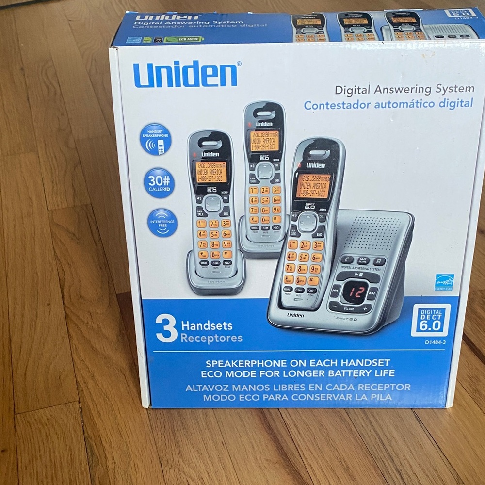 Uniden Digital Answering System with 3 Handsets 🆕 in box❗️